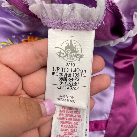 Disney Store Girls 9-10 Yr Old  Rapunzel Sleep Gown - Picture 3 of 6